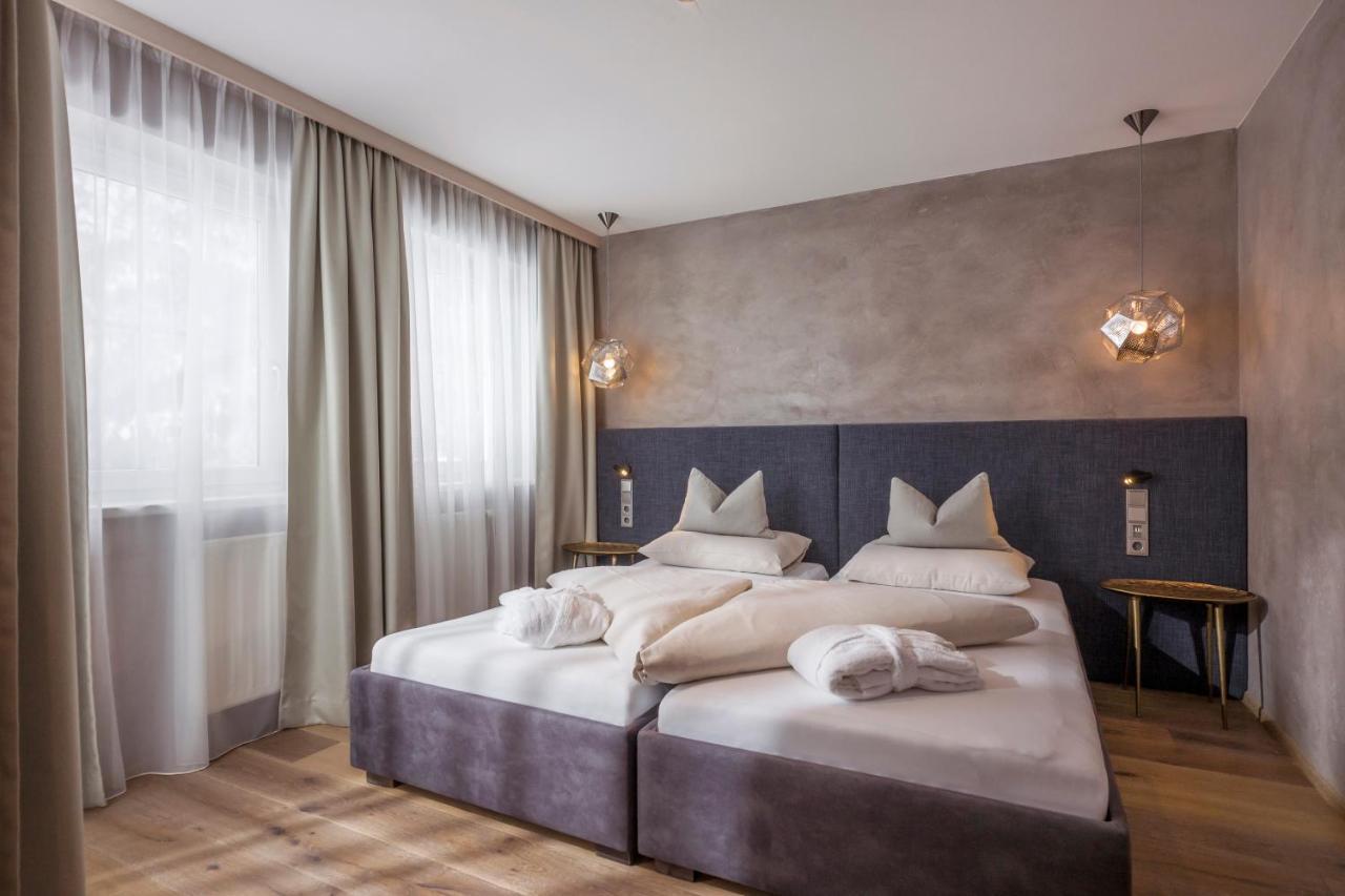 Familienparadies Sporthotel Achensee - FAMILIES ONLY Achenkirch Zimmer foto